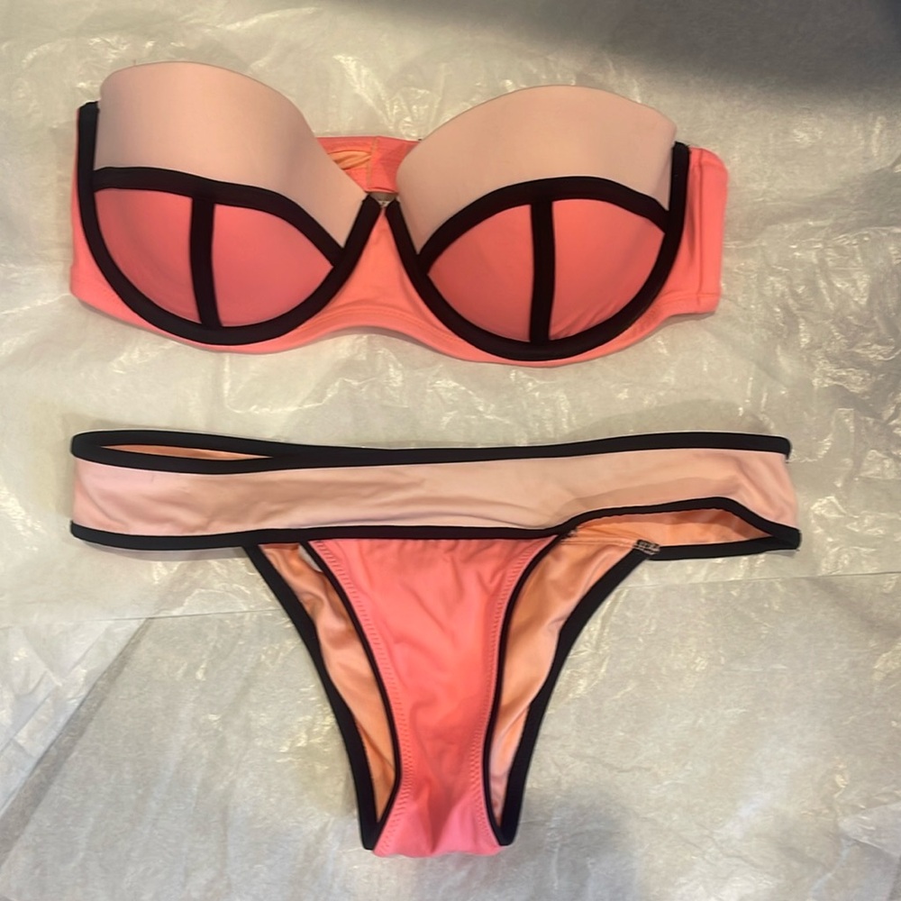 Victoria Secret Bathing Suit. 2 Pce.
